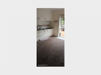 Roomgo NZ - 2bdrm grannyflat, Auckland - $550 pw