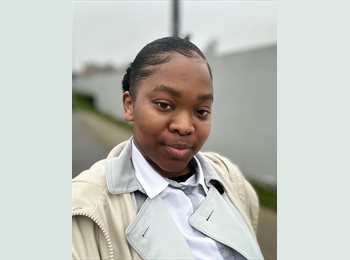 Roomgo PT - Ester Agostinho  - 24 - Porto