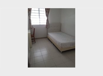 Roomgo SG - Lovely walk-up apartment., Hougang - $800 pm