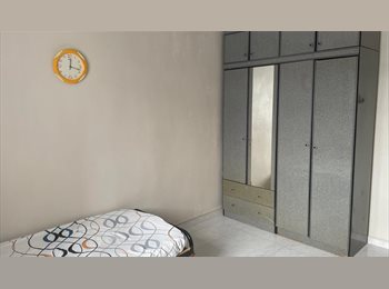Roomgo SG - Common room near Bukit Batok MRT for rent, Bukit Gombak - $800 pm
