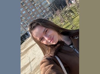 Roomgo SG - Kamilla - 19 - Clarke Quay