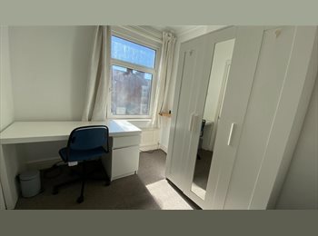 Roomgo UK - One double room available, all bills included, Lancaster - £563 pcm