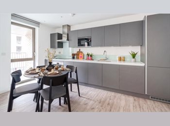 Roomgo UK - Modern Ensuite Room, Beckton - £1,150 pcm