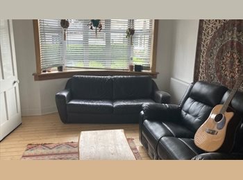 Roomgo UK - Flatmate wanted for semi detached house with Garden, Restalrig - £700 pcm