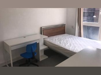 Roomgo UK - Double room available in E1 – ASAP / flexible - Directly Opposite QMUL, Mile End - £800 pcm