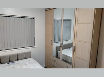 Roomgo UK - Single room, St Ann's - £500 pcm