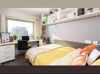 Roomgo UK - En suite double bed Stratford one, Stratford - £1,100 pcm