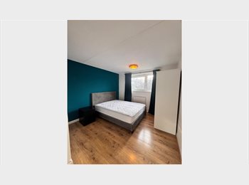 Roomgo UK - Spacious Furnished Large Double Room-Stratford E15, West Ham - £1,000 pcm