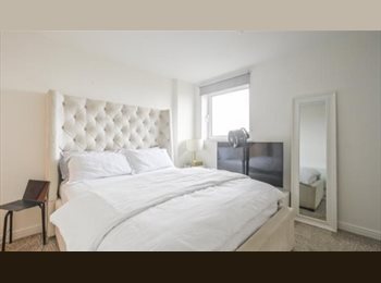 Roomgo UK - Spacious Room | Newly Renovated 2-Bed Flat, Beckton - £1,000 pcm