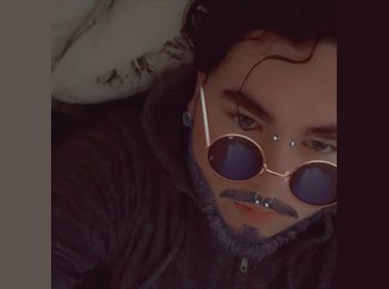 Roomgo UK - Reece - 20 - Thornhill