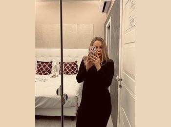 Roomgo UK - Magdalena - 22 - Worthing