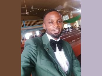 Roomgo UK - Leo Owusu - 30 - Burgess Hill