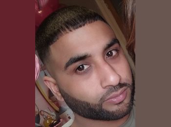 Roomgo UK - Haroon - 32 - Sheffield