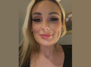 Roomgo UK - Aaminah - 48 - Derby