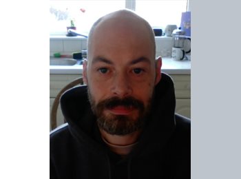 Roomgo UK - andrew - 47 - Reading