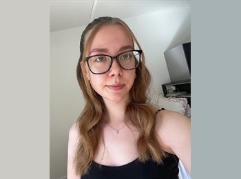 Roomgo UK - Abbie - 22 - Charing Cross