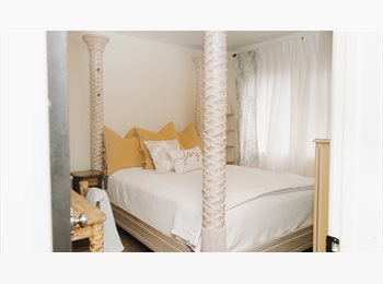 Roomgo US - Beautiful Townhome in Lomita Pines, Lomita - $1,300 pm