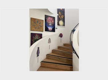 Roomgo US - Share the Cost of an Expansive Creative Property, Sunset Park - $3,000 pm