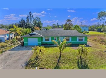 Roomgo US - Looking to rent a room in my house, Lehigh Acres - $1,200 pm