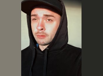 Roomgo US - Mark Simmons - 36 - Avondale