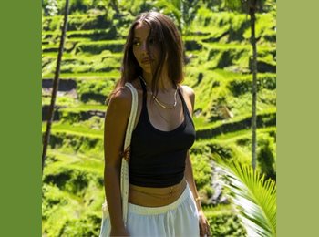 Roomgo AU - Pranvera - 25 - Red Hill