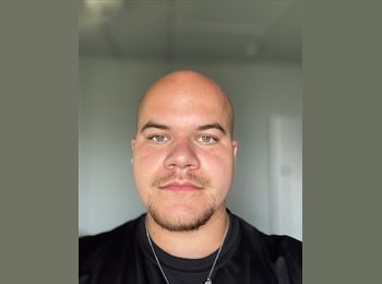 Roomgo AU - Thomas  - 26 - Adelaide