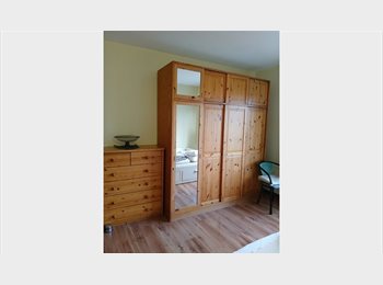 Appartager BE - Une grande chambre dès le 1er  Avril, Etterbeek - 700 € pm