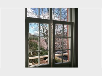 Appartager BE - Colocation avec jardin pour amoureux.se du sport ou de la nature, Auderghem-Oudergem - 623 € pm