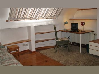 Appartager BE - Room for internship/young professional, Anderlecht - 680 € pm