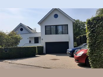 Appartager BE - 4 chambres disponibles dans grande villa tout confort au calme, La Hulpe - 1.250 € pm