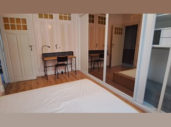 Appartager BE - Chambre étudiant(e)/stagiaire chez l'habitant, Uccle-Ukkel - 500 € pm