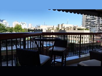 Roomgo BR - Quarto no Parque das Rosas, Barra da Tijuca - R$ 2.000 Por mês