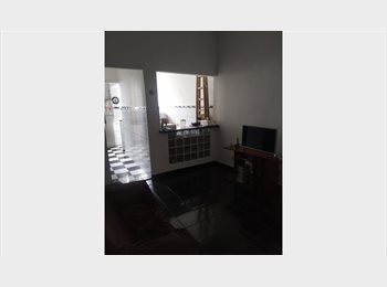 Roomgo BR - Quarto individual no Centro do Rio, Cidade Nova - R$ 500 Por mês