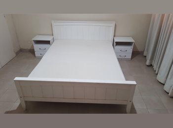 Roomgo BR - Quarto Mobiliado Suite Homens P. Travassos, Ribeirão Preto - R$ 950 Por mês