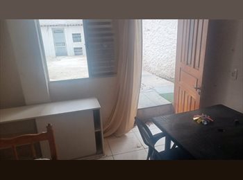 Roomgo BR - Quarto vila andrade, Santo Amaro - R$ 750 Por mês