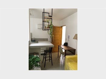 Roomgo BR - Studio Ana Rosa mobiliado, Vila Mariana - R$ 1.800 Por mês