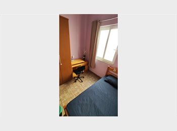 Roomgo BR - Quarto Simples, Grajaú - R$ 690 Por mês