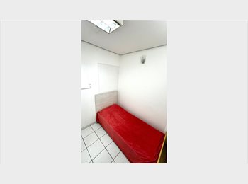 Roomgo BR - Vaga feminina - Vila Mariana, Vila Mariana - R$ 900 Por mês