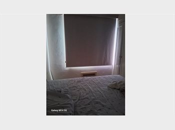 Roomgo BR - Aluguel de 1 quarto, Freguesia - R$ 500 Por mês