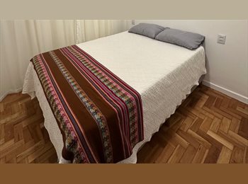 Roomgo BR - Quarto confortável no Lourdes - Homens, Belo Horizonte - R$ 1.800 Por mês