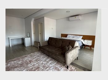 Roomgo BR - Espaço completo (cozinha, quarto e sacada), Vila Mariana - R$ 3.500 Por mês