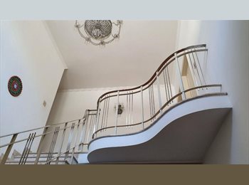 Roomgo BR - Quarto em Casa Compartilha, Pinheiros - R$ 3.300 Por mês