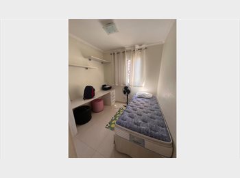 Roomgo BR - Apartamento seguro e tranquilo, Santo Amaro - R$ 1.400 Por mês