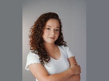 Roomgo BR - Jacqueline - 28 - Liberdade