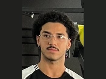 Roomgo BR - Lucas Gabriel - 25 - Curitiba