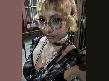 Roomgo BR - Emanuelly - 20 - Curitiba