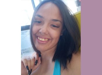 Roomgo BR - Camila - 22 - Porto Alegre