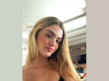 Roomgo BR - Isadora - 19 - Liberdade