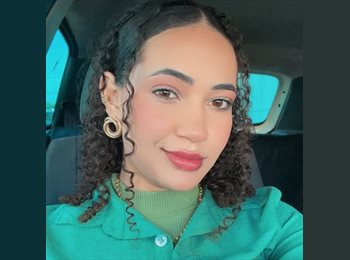 Roomgo BR - Jennyfer - 23 - Itajaí