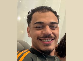 Roomgo BR - João - 23 - Vitória